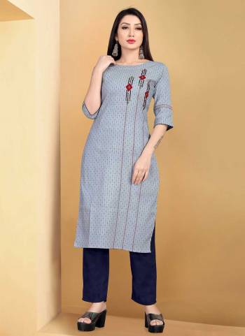 Grab These Casual Wear Readymade Pair in Fine Colored.These Top is Fabricated On Cotton Butti Pair With Ruby Slub Cotton Bottom.Its Beautified With Wevon Designer,Embroidery Work.