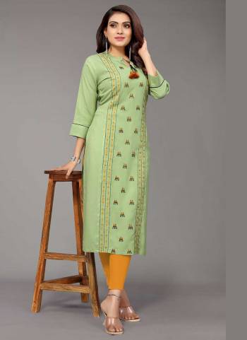 Grab These Beautiful Colored Kurti.These Kurti is Fabricated On Viscose Rayon Come With Thread Embroidery Work.