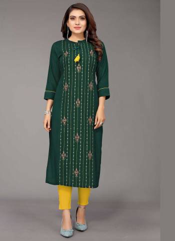 Grab These Beautiful Colored Kurti.These Kurti is Fabricated On Viscose Rayon Come With Thread Embroidery Work.