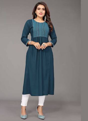 Grab These Beautiful Colored Kurti.These Kurti is Fabricated On Viscose Rayon Come With Thread Embroidery Work.