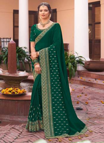 For A Beautiful Look,Grab These Saree in Fine Colored Pair With Blouse.These Saree is Fabricated On Vichitra Silk Pair With Phantom Silk Blouse.Its Beautified With Designer Jari Embroidery Work. 