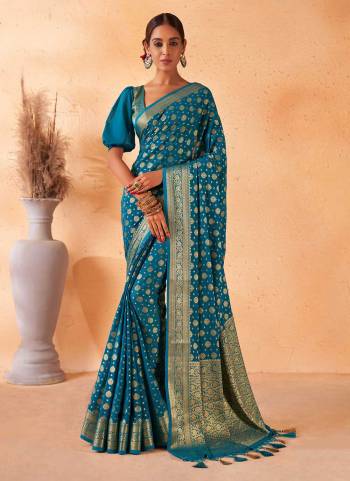 Grab These Fine Colored Saree Pair With Blouse.These Saree And Blouse Are Fabricated On Georgette.Its Beautified With Wevon Designer Work.