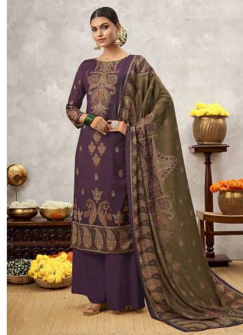 Grab These Plazzo Suit in Fine Colored Pair With Bottom And Dupatta.These Top And Bottom Are Fabricated On Pashmina Pair With Pashmina  Dupatta.Its Beautified With  Digital Printed, Stone Work