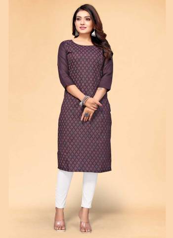 For A Casual Wear,Grab These Readymade Kurti in Fine Colored.These Kurti is Fabricated On Cotton Sulb.Its Beautified With Designer Printed Work.