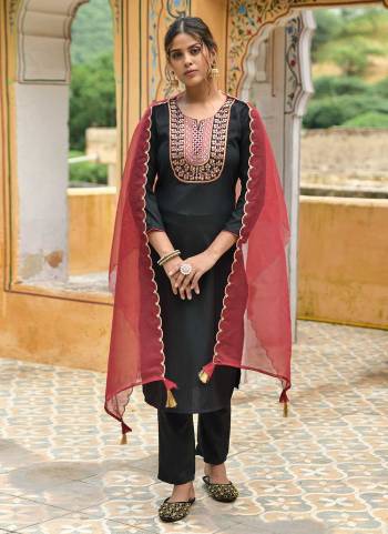 For A Festive Wear,Grab These Readymade Suit in Fine Colored.These Top And Bottom Are Fabricated On Viscose Rayon Blend Pair With Organza Dupatta.Its Beautified With Designer Embroidery Work.