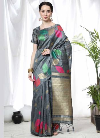 Grab These Different Looking Saree in Fine Colored.These Saree And Blouse Are Fabricated On Tussar Silk.its Beautified With Heavy Wevon Designer Work.