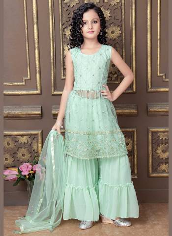 Grab These Readmade Kids Wear Sharara Suit in Fine Colored.These Top And Dupatta Are Fabricated On Net Pair With Faux Georgette Sharara.Its Beautified With Heavy Thread,Sequance Embroidery Work.