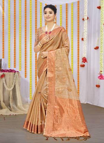 Grab These Beautiful Colored Saree Pair With Blouse.These Saree And Blouse Are Fabricated On Organza.Its Beautified With Wevon Designer Work.