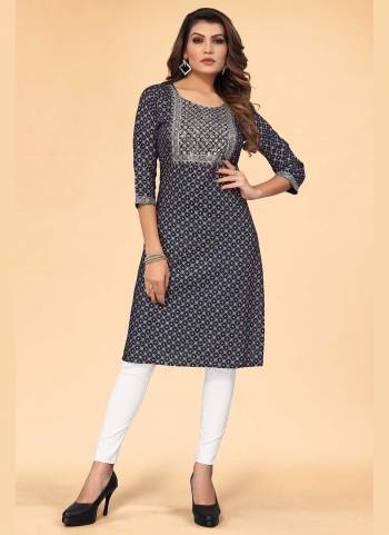 Grab These Casual Wear Kurti in Fine Colored.These kurti is Fabricated On Viscose Rayon.Its Beautifed With Foil Printed,Embroidery Work.