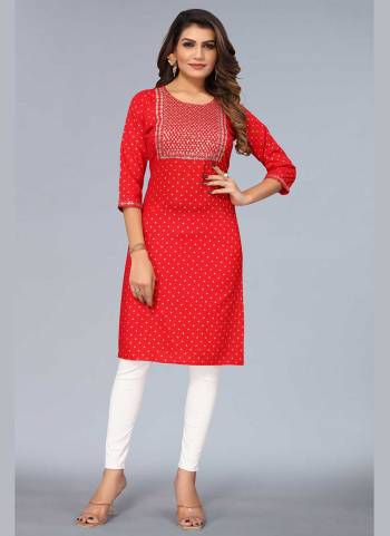 Grab These Casual Wear Kurti in Fine Colored.These kurti is Fabricated On Viscose Rayon.Its Beautifed With Foil Printed,Embroidery Work.