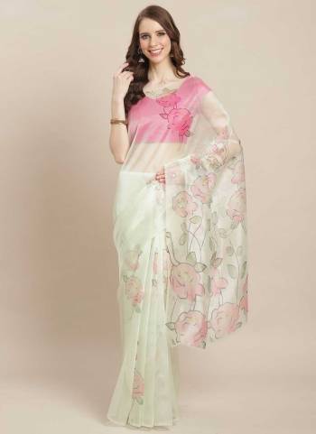 For A Casual Wear,Grab These Saree in Fine Colored.These Saree is Fabricated On Organza Pair With Art Silk Blouse.Its Beautified With  Designer Printed Work.