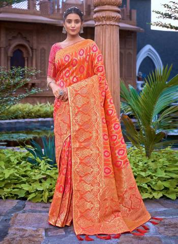 For A festive Wear,Grab These Saree in Fine Colored.These Saree And Blouse Are Fabricated On Banarasi Silk.its Beautified With Weaving Designer Work.