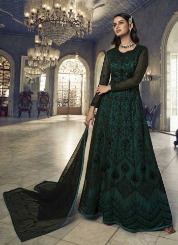 Grab These Designer Suit in Fine Colored Pair WithBottom And Dupatta.These Top And Dupatta Are Fabricated On Butterfly Net Pair With Satin Bottom.Its Beautified With Heavy Designer Embroidery Work.