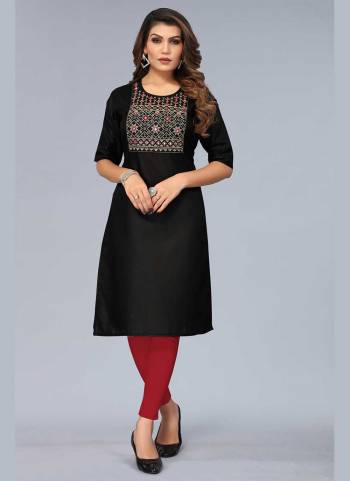 Grab These Fine Colored Kurti.These Kurti is Fabricated On Slub Cotton.Its Beautified With Mirror Embroidery Work.