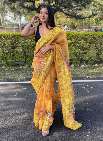 For Bold And Beautiful Look,Grab These Saree in Fine Colored.These Saree is Fabricated On Organza Pair With Satin Banglori Blouse.Its Beautified With  Digital Printed,Embroidery Work.