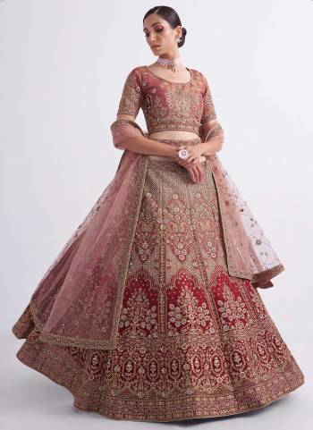 Grab These Designer Looking Lehenga Choli in Fine Colored.These Lehenga And Blouse Are Fabricated On Net Pair With Net Dupatta.Its Beautified With Designer Work.