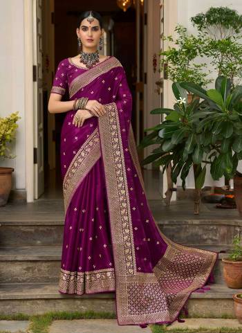 For A Bold And Beautiful Look,Grab These Saree in Fine Colored.These Saree is Fabricated On Two Tone Rose Silk Pair With Banglori Silk Blouse.Its Beautified With Heavy Zari Embroidery Work.