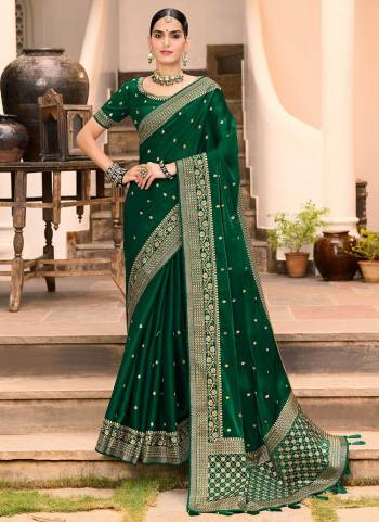 For A Bold And Beautiful Look,Grab These Saree in Fine Colored.These Saree is Fabricated On Two Tone Rose Silk Pair With Banglori Silk Blouse.Its Beautified With Heavy Zari Embroidery Work.