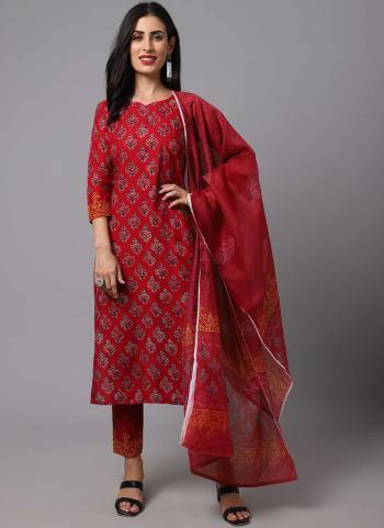 Grab These Beautful Colored Readymade Suit.These Top And Bottom Are Fabricated On Rayon Pair With Chanderi Dupatta.Its Beautified With Designer Printed Work.