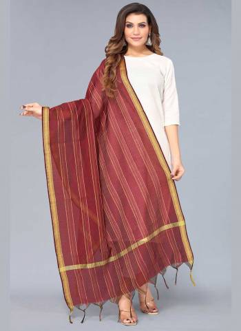 Grab These Beautiful Colored Dupatta.These Dupatta is Fabricated On Silk Blend.Its Beautified With Wevon Designer Work.