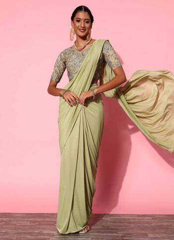 Grab These Festive Wear Saree in Fine Colored.These Saree And Blouse Are Fabricated On Art Silk.Its Beautified With  Designer Printed,Sequance Embroidery Work.