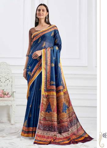 Grab These Saree in Fine Colored Pair With Blouse.These Saree And Blouse Are Fabricated On Crepe.Its Beautified With Fancy Designer Printed Work.