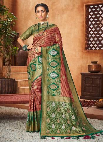 Grab These Beautiful Looking Saree in Fine Colored.These Saree And Blouse Are Fabricated On Brocade.Its Beautified With 2D Designer Weaving With Heavy Stone Work.