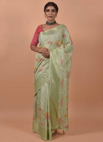 Grab These Festive Wear Saree in Fine Colored.These Saree is Fabricated On Satin Pair With Art Silk Blouse.Its Beautified With Designer Embroidery Work.