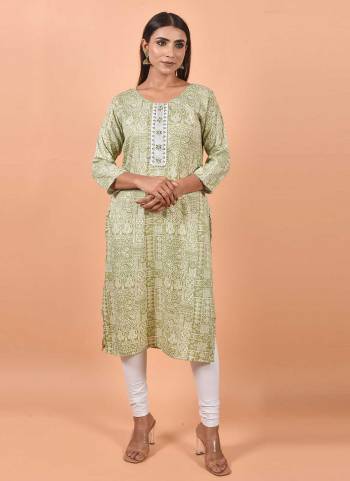 Grab These Beautiful Looking Readymade Kurti.These Kurti is Fabricated On Cotton.Its Beautified With Printed With Embroidery Work.