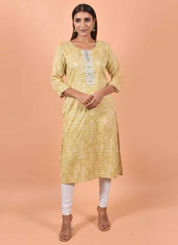 Grab These Beautiful Looking Readymade Kurti.These Kurti is Fabricated On Cotton.Its Beautified With Printed With Embroidery Work.