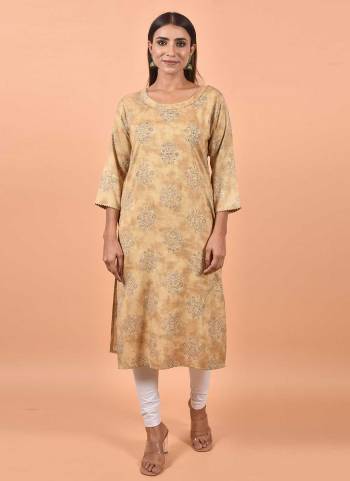 Grab These Beautiful Looking Readymade Kurti.These Kurti is Fabricated On Cotton.Its Beautified With Printed With Embroidery Work.