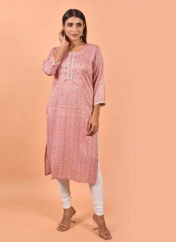 Grab These Beautiful Looking Readymade Kurti.These Kurti is Fabricated On Cotton.Its Beautified With Printed With Embroidery Work.