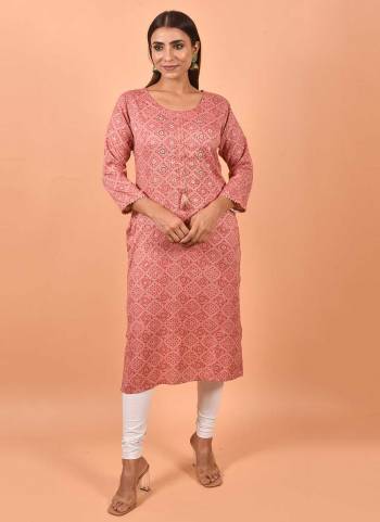 Grab These Beautiful Looking Readymade Kurti.These Kurti is Fabricated On Cotton.Its Beautified With Printed With Embroidery Work.