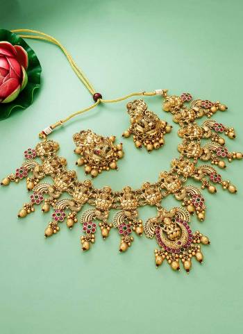 Grab These Beautifil Colored Necklace.These Necklace is Come Copper Material And Beautified With Temple Designer Work.