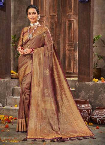 Grab These Festive Wear Saree in Fine Colored.These Saree is Fabricated On Brocade Pair With Brocade Blouse.Its Beautified With Heavy Wevon Designer With Heavy Stone Work.