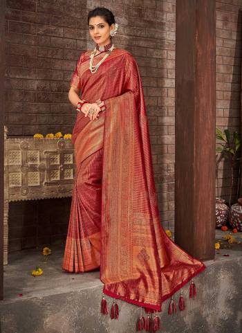 Grab These Festive Wear Saree in Fine Colored.These Saree is Fabricated On Brocade Pair With Brocade Blouse.Its Beautified With Heavy Wevon Designer With Heavy Stone Work.