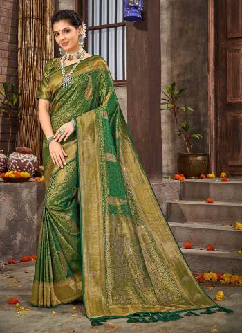 Grab These Festive Wear Saree in Fine Colored.These Saree is Fabricated On Brocade Pair With Brocade Blouse.Its Beautified With Heavy Wevon Designer With Heavy Stone Work.