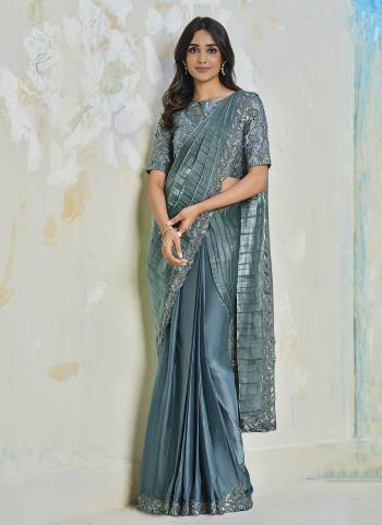 Attrective These Festive Wear Readymade Saree And Blouse in Fine Colored.These Saree is Fabricated On Silk Crepe Pair With Silk Crepe Blouse.Its Beautified With Heavy Designer Embroidery Work.