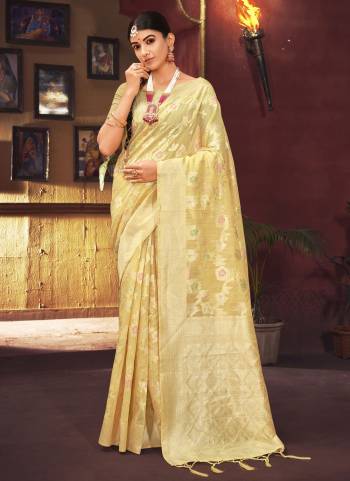 Grab These Festive Wear Saree in Fine Colored.These Saree is Fabricated On Silk Pair With Silk Blouse.Its Beautified With Wevon Designer.