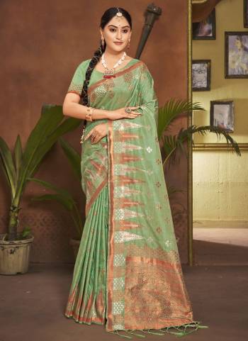 Grab These Festive Wear Saree in Fine Colored.These Saree is Fabricated On Silk Pair With Silk Blouse.Its Beautified With Wevon Designer.