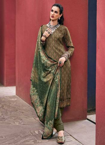 Grab These Suit in Fine Colored Pair With Bottom And Dupatta.These Top And Bottom Are Fabricated On Pashmina Pair With Velvet Dupatta.Its Beautified With Designer Printed,Embroidery With Swarovski Work.