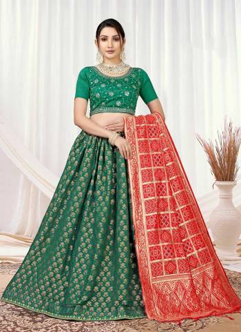 Grab These Lehenga Choli in Fine Colored.These Lehenga Are Silk And Blouse Are Viscose Silk Fabricated Pair With Banarasi Silk Dupatta.Its Beautified With Wevon Designer With Embroidery Work.