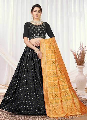 Grab These Lehenga Choli in Fine Colored.These Lehenga Are Silk And Blouse Are Viscose Silk Fabricated Pair With Banarasi Silk Dupatta.Its Beautified With Wevon Designer With Embroidery Work.