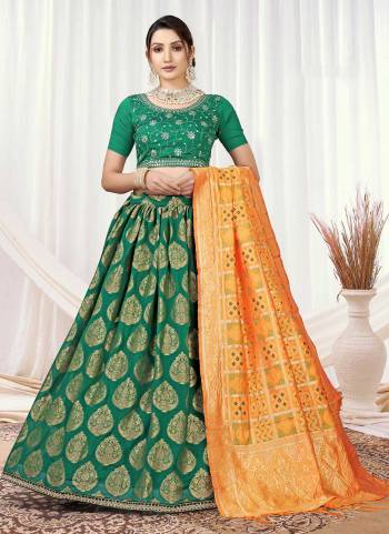 Grab These Lehenga Choli in Fine Colored.These Lehenga Are Silk And Blouse Are Viscose Silk Fabricated Pair With Banarasi Silk Dupatta.Its Beautified With Wevon Designer With Embroidery Work.