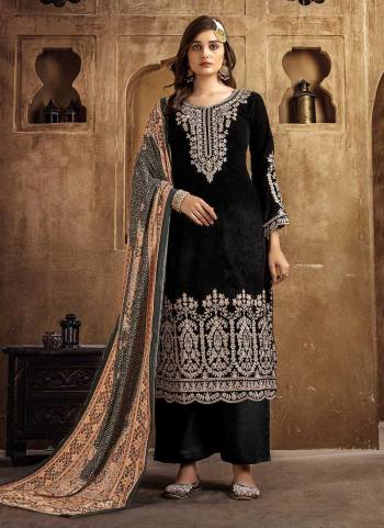 Attrective Looking These Summer Special Suit in Fine Colored Pair With Bottom And Dupatta.These Top And Dupatta Are Fabricated On Velvet Pair With Pashmina Bottom.Its Beautified With Heavy Designer Embroidery Work With Digital Printed Dupatta.