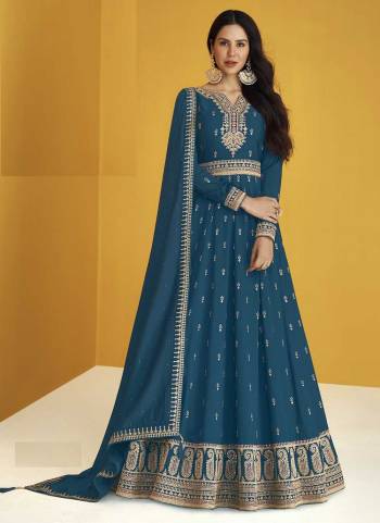 Attrective These Anarkali Suit in Fine Colored Pair With Bottom And Dupatta.These Top And Dupatta With Are Fabricated On Faux Georgette Pair With Santoon Bottom.Its Beautified With Santoon Inner.Its Beautified With Heavy Designer Sequance Embroidery Work.