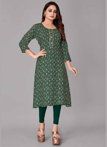 Grab These Beautiful Looking Readymade Kurti.These Kurti is Fabricated On Rayon Viscose.Its Beautified With Designer Printed With Foil Printed.