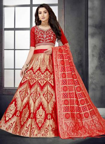 For A Designer Look,Grab These Lehenga Choli in Fine Colored.These Lehenga And Dupatta Are Fabricated On Banarasi Silk Pair With Modal Chanderi Blouse.Its Beautified With Wevon Designer,Mirror Embroidery Work.