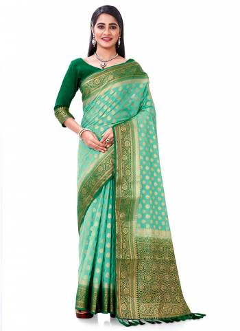 Look These Saree in Fine Colored Pair With Blouse.These Saree and Blouse Are Fabricated On Georgette Silk.Its Beautified With Heavy Wevon Designer Work .