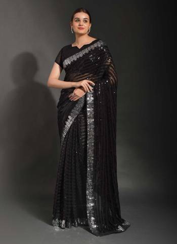 Attrective Look These Saree in Fine Colored.These Saree Are Georgette And Blouse is Art Silk Fabricated.Its Beautified With Designer Sequance Embroidery Work.